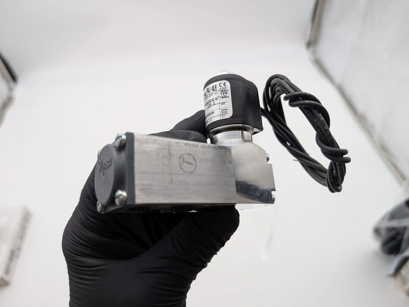 Versa KSG-4232-243-A120 4-Way Solenoid Valve Aluminum 120V 60Hz
