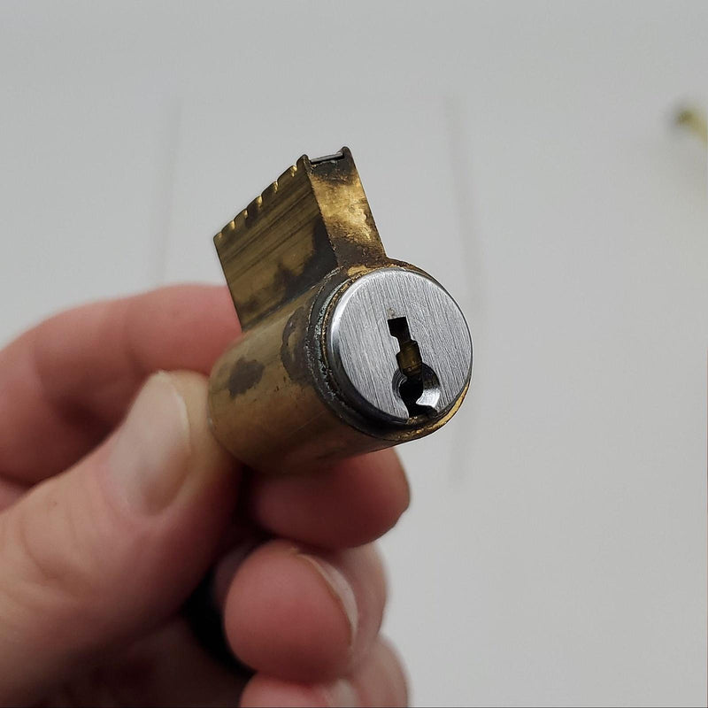 Yale 1802 Lock Cylinder Satin Chrome LB Keyway 6 Pin 0 Bitted Key in Knob 1