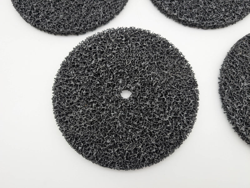 Scotch-Brite 958 Clean & Strip Disc 8" x 5/8" Very Coarse Silicon Carbide 5 Pack 2