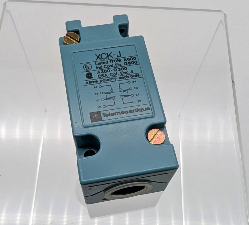 Telemecanique ZCK-J21H7 Limit Switch Body Plug In Snap Action 1/2" NPT 1