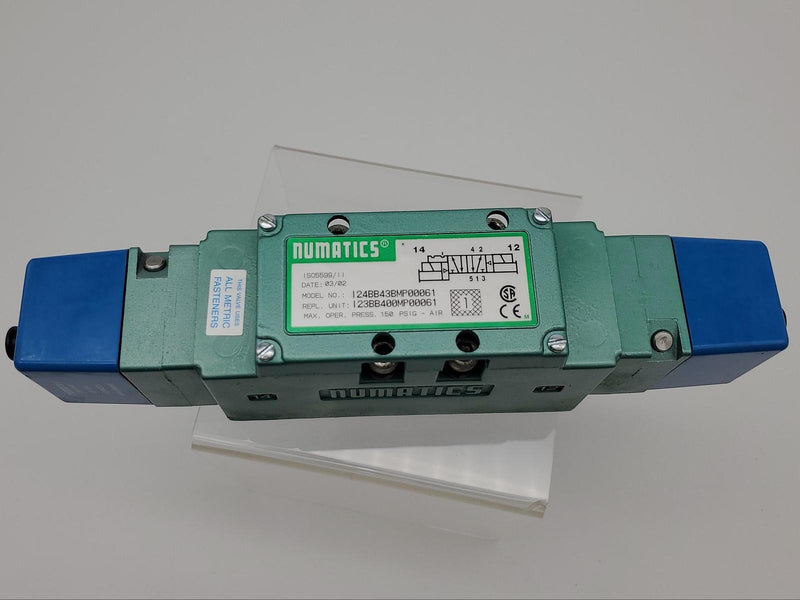Numatics I23BB00BMP00061 ISO 5599/2 Valve 2 Solenoid 4 Way 3/8" NPTF 24VDC Plug 2