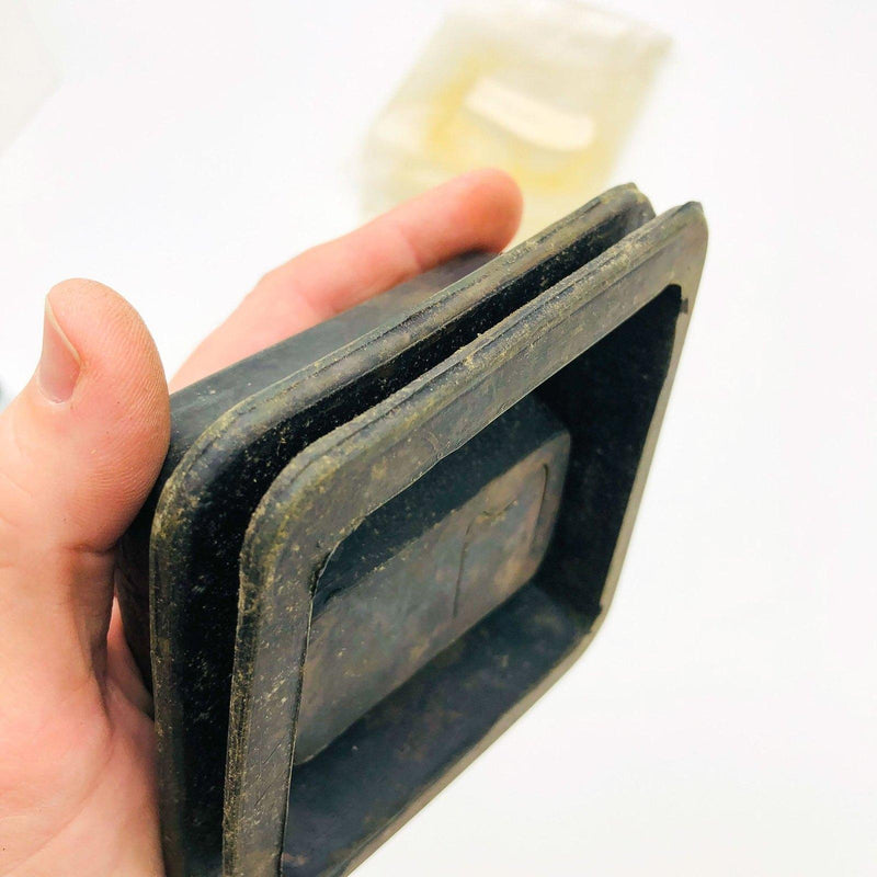 Crown 3236453 Boot Cover for SR4 Transmission NOS 1981 Jeep 4.2L Six Cylinder 4