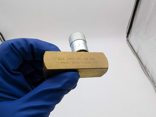 Parker PF400B ParTrol Flow Control Valve 1/4-18" NPTF 5 GPM Brass Body 2000 PSI 2