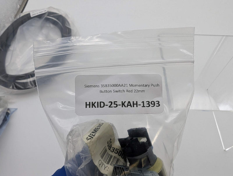 Siemens 3SB35000AA21 Momentary Push Button Switch Red 22mm 6