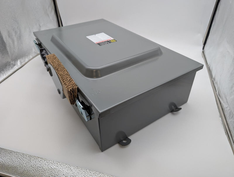 Square D H364NAWK Fusible Safety Switch 200A 600V 3P 150HP 16.5" x 11" x 8.8" 4