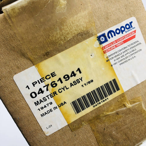 Mopar 4761941 Brake Master Cylinder Assembly OEM New Old Stock NOS Open 2