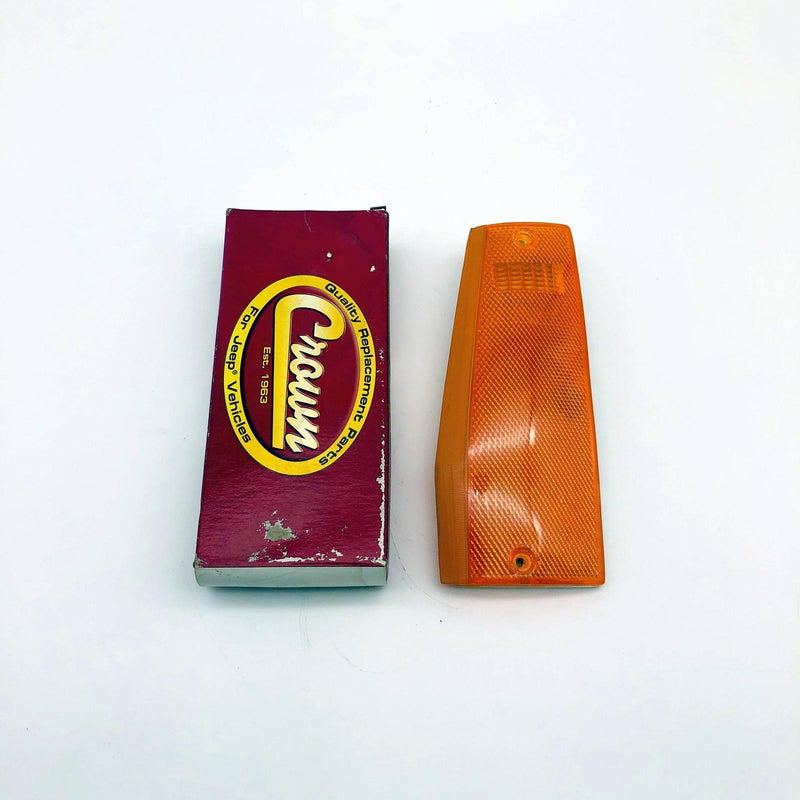 Crown 56000111 Side Marker Lamp Lens Housing Left Hand NOS Open 3