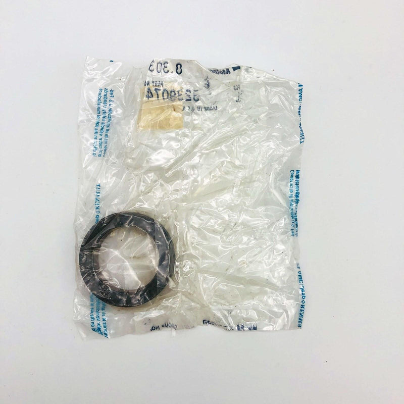 AMC Jeep 3239074 Retaining Ring for Rear Axle Shaft OEM NOS 81-86 Cher Wag Com 3