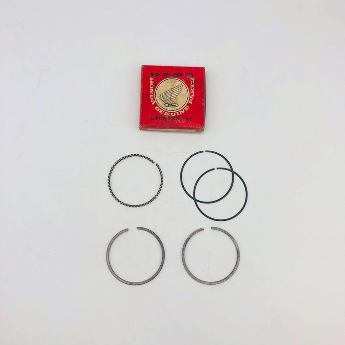 Honda 13010-894-003 Piston Rings OEM New Old Stock NOS Open 10