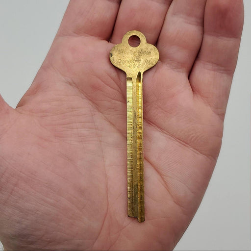 1x National Lock D8491 Key Blank for Lever Tumblers Paracentric Brass NOS 1