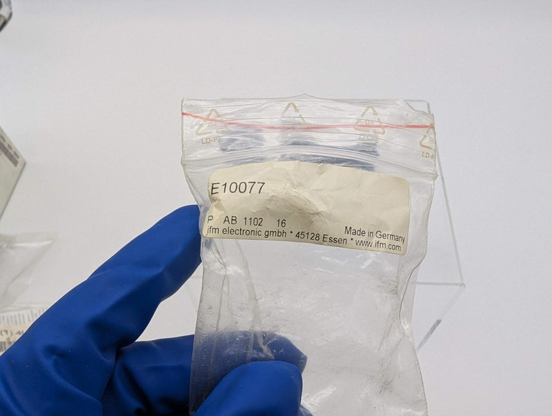 IFM E10077 Mounting Clamp for Cylindrical Sensors 34mm ID w/ Reducing Bushing 6