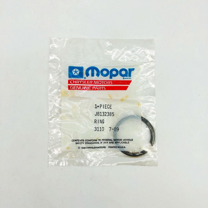 Mopar 8132385 Snap Ring OEM NOS 1981-86 Gear Train T-176 / T-177 Sealed