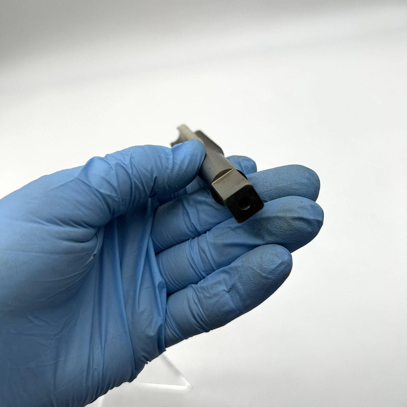 Cle-Line C00760 Bottom Hand Tap List 0403 11/16-16 NF H3 4Flute GP Bright HSS 6