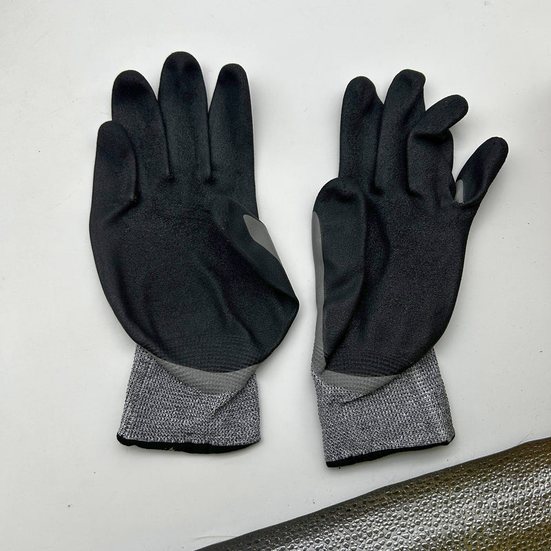 Ansell Hyflex 11-927 Oil and Cut Resistant Glove Extra Large/10.0 Nitrile 12 Prs