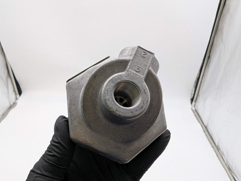 Parker 0R50B Quick Exhaust Valve 1/2" NPT Pneumatic Shuttle Valve 450 SCFM