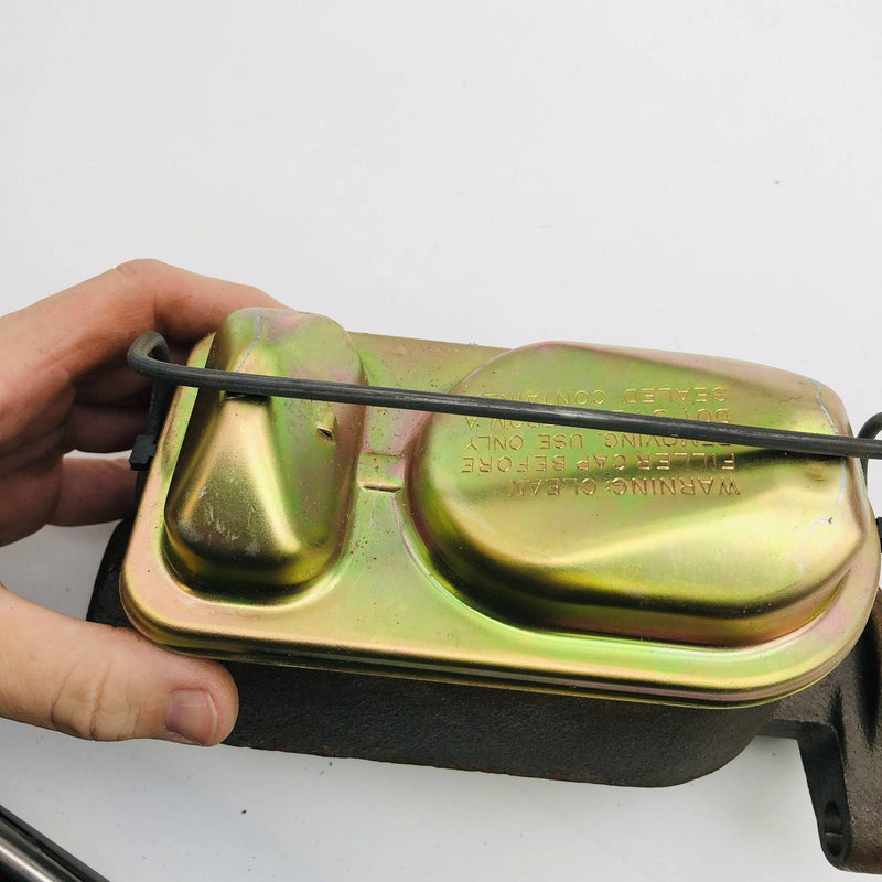 Crown 83300113 Brake Master Cylinder New Old Stock NOS for Jeep Open 10