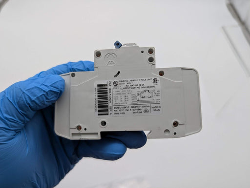 Allen Bradley 1489-A1D030 Circuit Breaker 1 Pole 3A 277V DIN Rail Mount 2