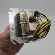 Honeywell AT72D1048 Transformer 120 VAC 4"x4 Plate Mount 1/2" Female Spud 1