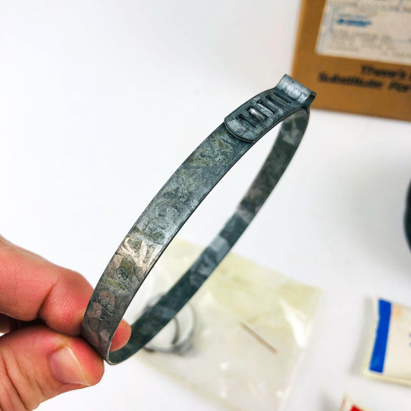 Mopar 83500495 Axle Seal Kit Front Outer OEM NOS for Jeep England Hardy Spicer 6