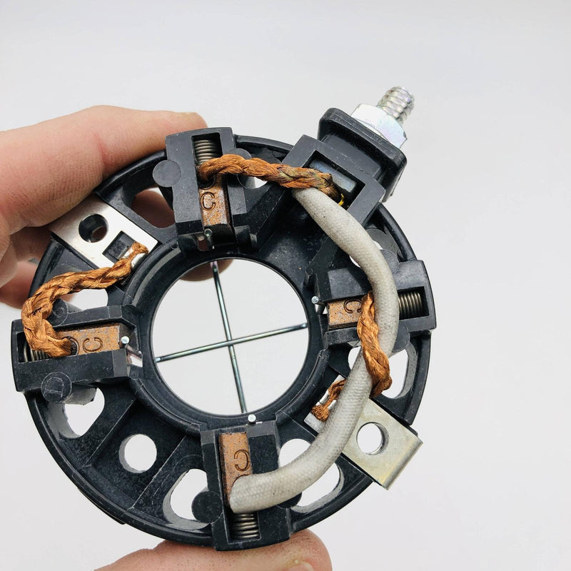 Briggs and Stratton 691293 Starter Brush Retainer OEM New Old Stock NOS Open 5