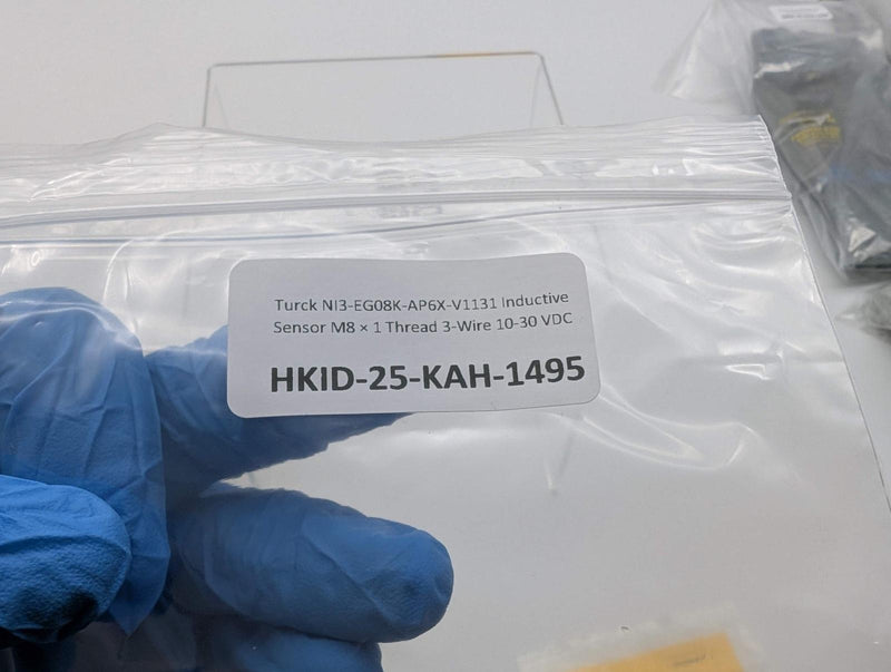 Turck NI3-EG08K-AP6X-V1131 Inductive Sensor M8 × 1 Thread 3-Wire 10-30 VDC 5