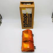 Mopar 4260203 Lamp Side Marker Turn Signal OEM New Old Stock NOS Open 1