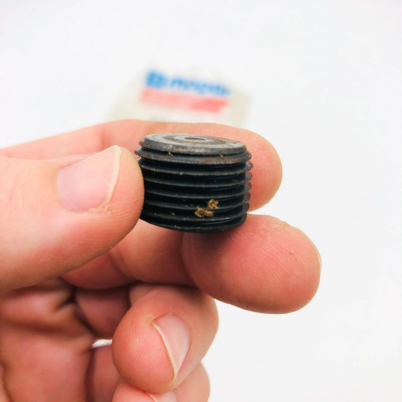 Mopar 4004751 Plug for Rear Axle Housing OEM NOS 81-86 Jeep CJ 5-8 Scrmb Open 3