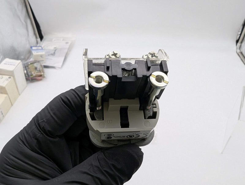 Allen-Bradley 800T-HX2A Selector Switch 2 Position w/ Color Inserts 1-NO 1-NC