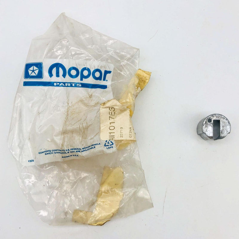 Mopar 55037252 Latch Storage Bin Lid Incomplete OEM NOS 91-2004 Jeep Wrangler 1