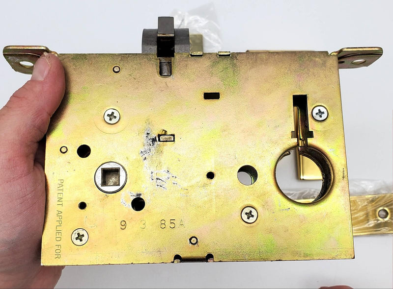 Schlage L9010 Mortise Lock Passage Latch Lever Bright Brass 605 NOS 4