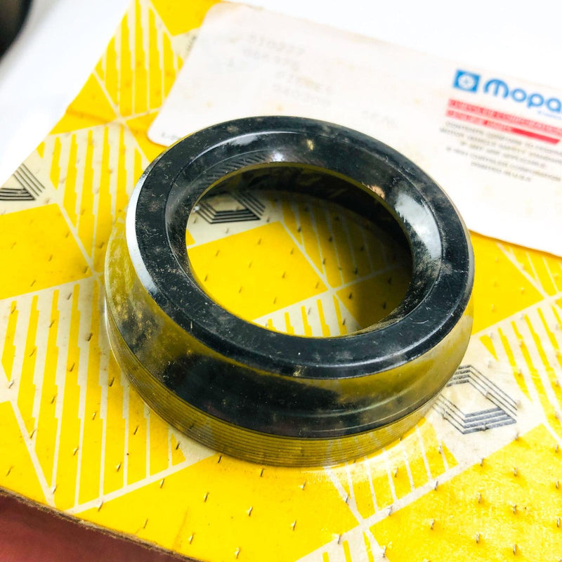 Mopar T1033422 Seal Converter Adapter OEM NOS Renault Jeep Sealed 2