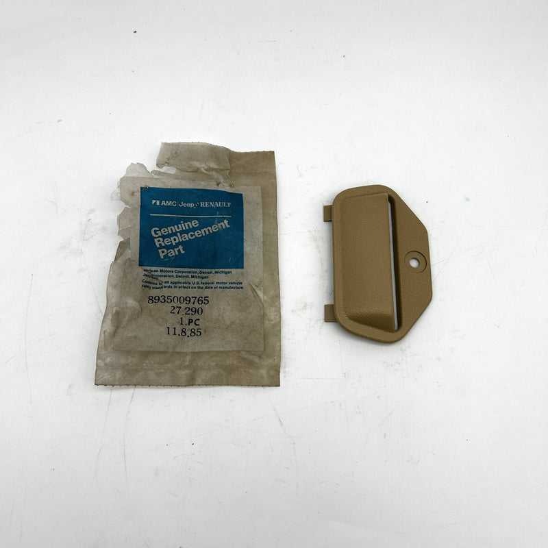 AMC Jeep 8935009765 Bezel Seat Belt Group 27.290 OEM NOS Open 5