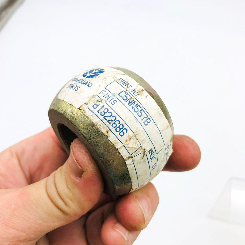 New Holland C5NN557B Lift Arm Ball OEMNOS Ford 81322686 Loose No Pkg 3