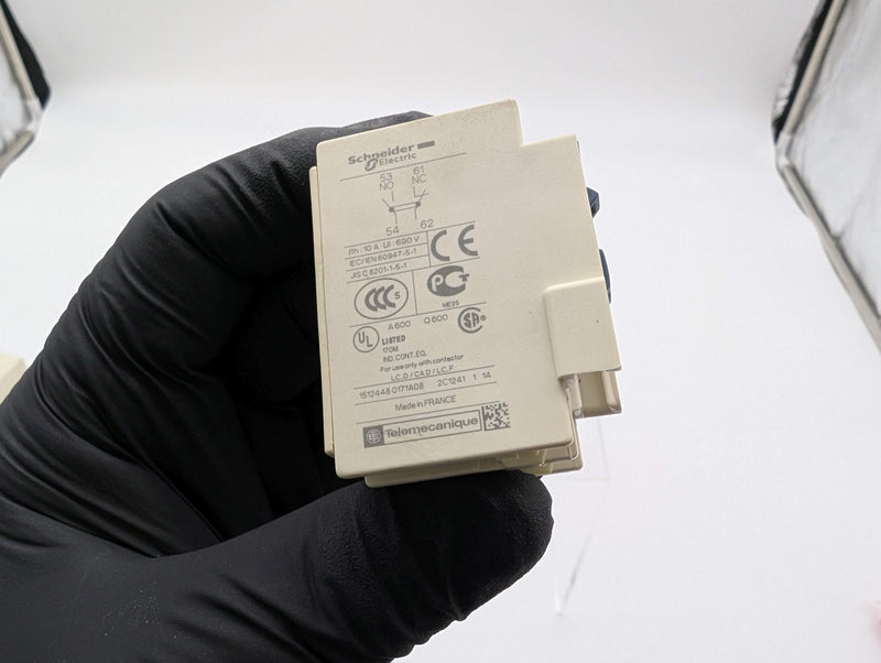 Schneider Electric LADN11 Auxiliary Contact Block 1NO 1NC Front Mount