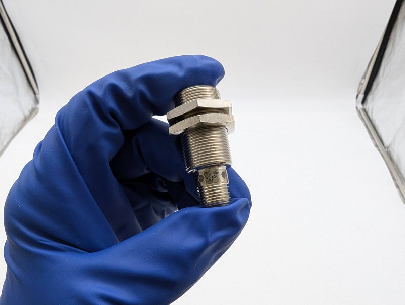 Balluff BES030L Inductive Proximity Sensor M18x1 8mm Range 516-326-E5-Y-S4 NO 2