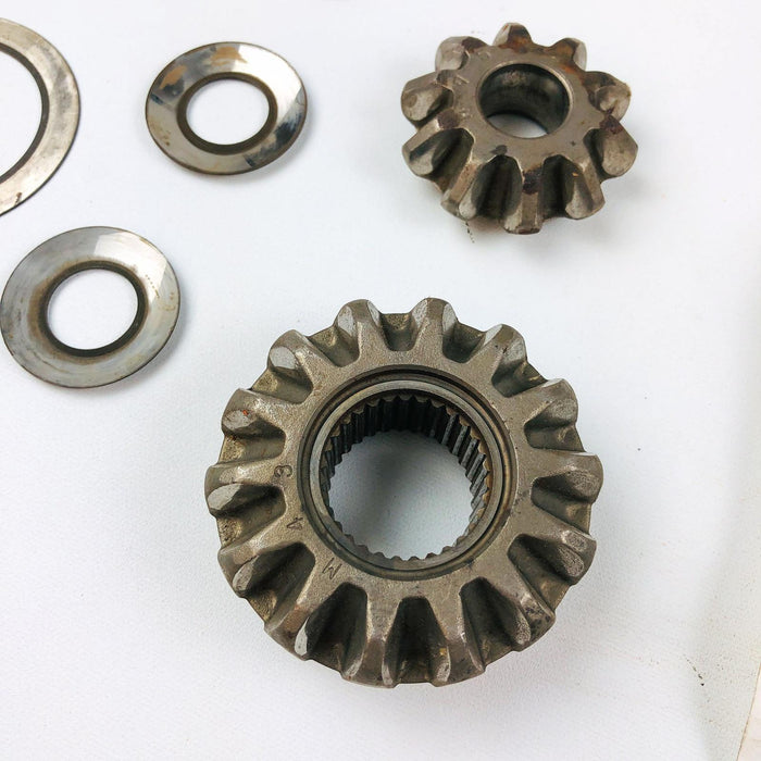 Ford 4L3Z-4215-FA Differential Pinion Gear Set OEM New Old Stock NOS Incomplete 5
