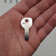 5x Ilco 1040A Key Blanks Clum Inboard Motors, Mercury, Mariner Outboard Nickel 2