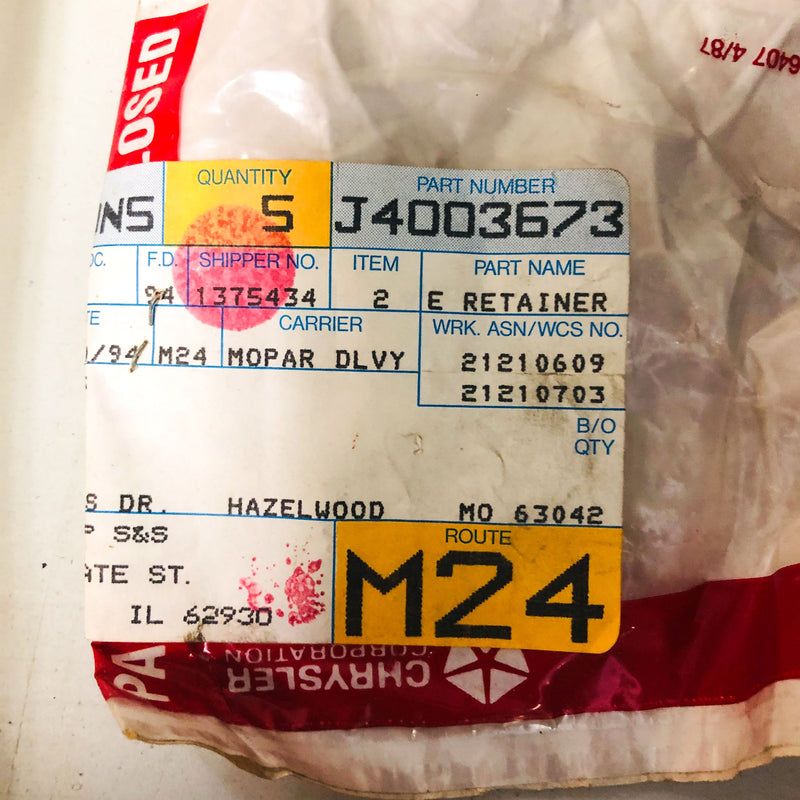 Mopar J4003673 Retainer Handle to Latch Rod OEM NOS 1994-96 Jeep Cherokee Loose 2