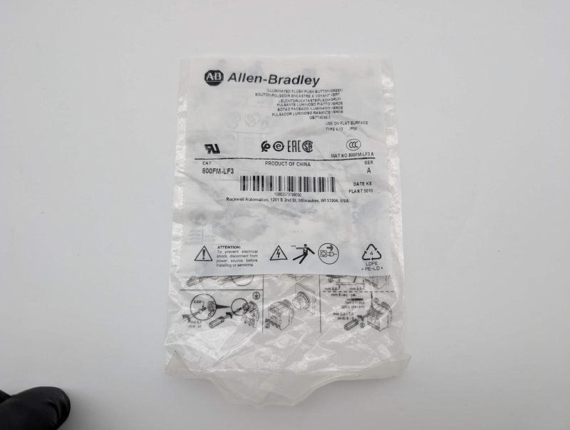 Allen Bradley 800FM-LF3 Momentary Push Button 22mm Green Flush Mount