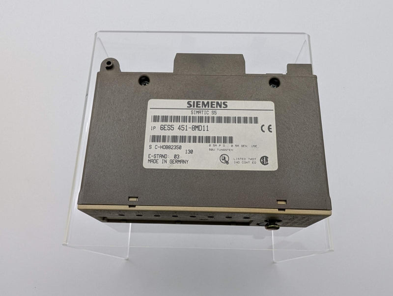 Siemens 6ES5451-8MD11 Simatic S5 VDC Logic I/O Module 115-230 V 0.5A 8 Output 2