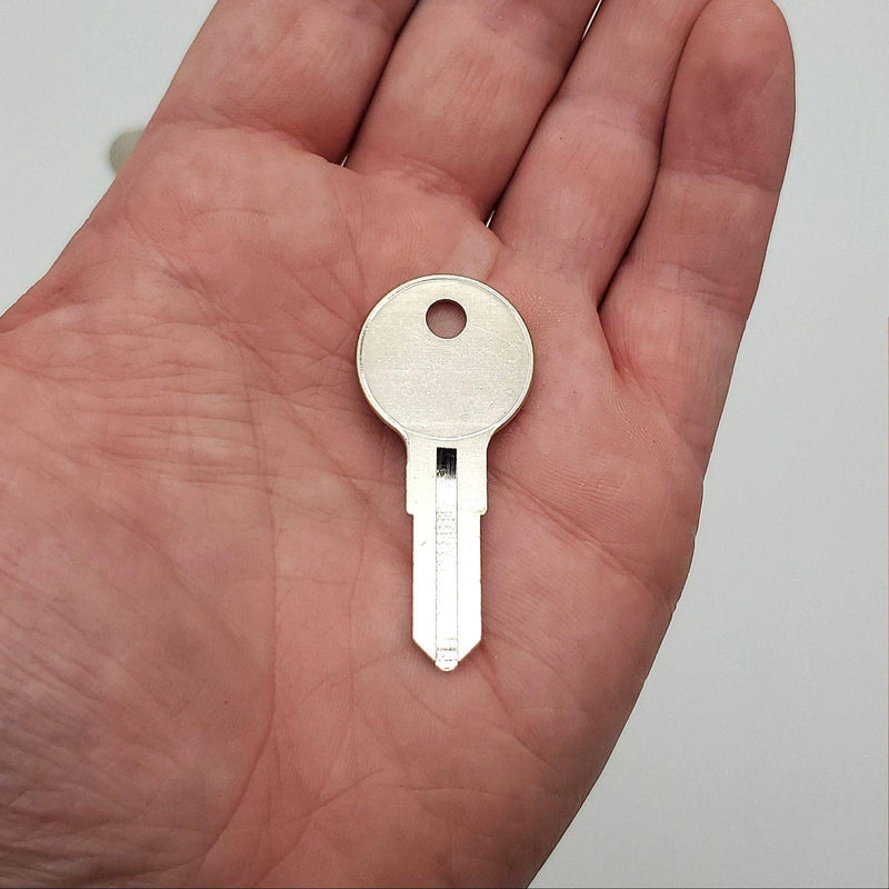 5x Ilco 1541 Key Blanks for Some Thermostat Covers Nickel Plated 2