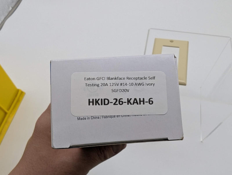 Eaton GFCI Blankface Receptacle Self Testing 20A 125V #14-10 AWG Ivory SGFD20V 7