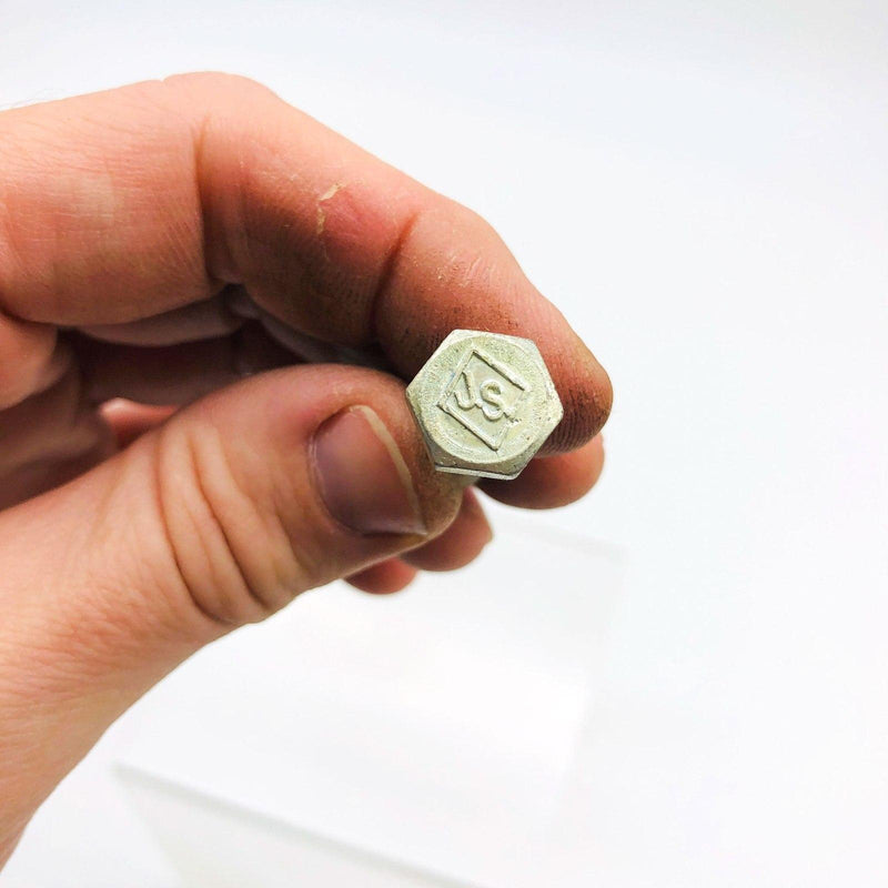 McCulloch 100822 Screw 1/4-20x1-1/4 for Model 39 Chainsaws OEM NOS Loose No Pkg 5