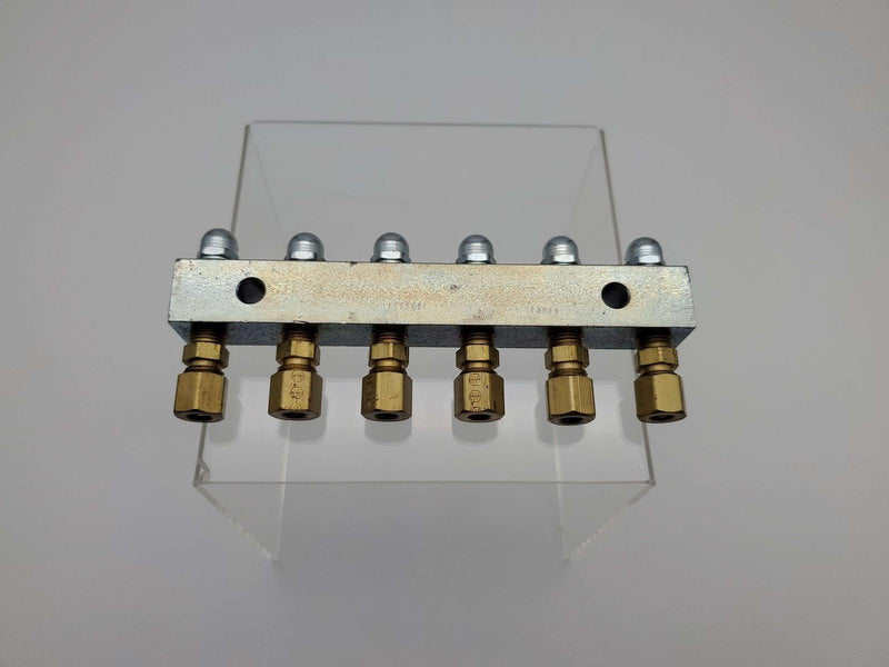 Alemite 6136 Grease Fitting Header Block 6 Point 1/8" NPT Female 1/4" Tubing 2