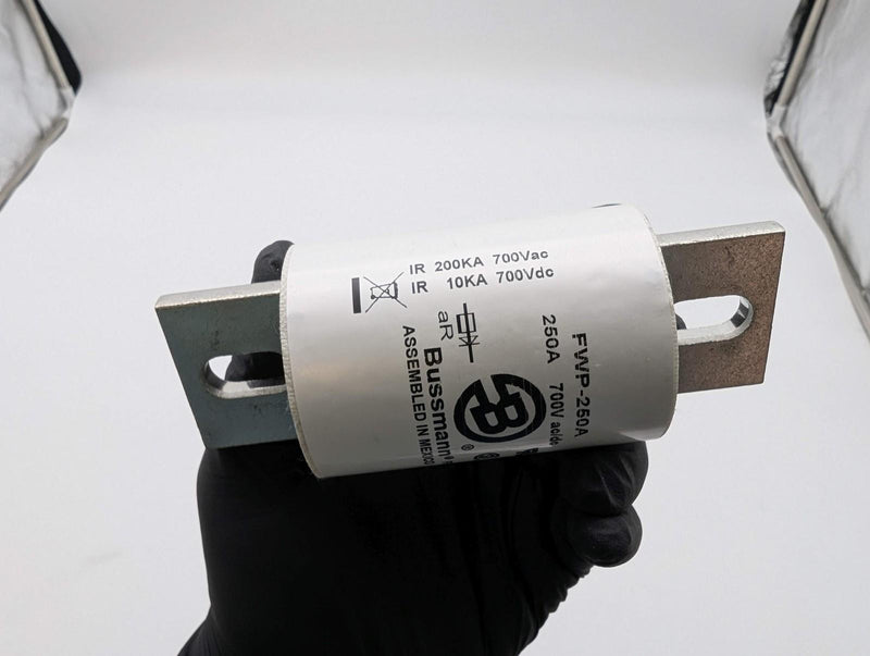Bussmann FWP-250A High Speed Fuse 250A 700V FWP Series 4
