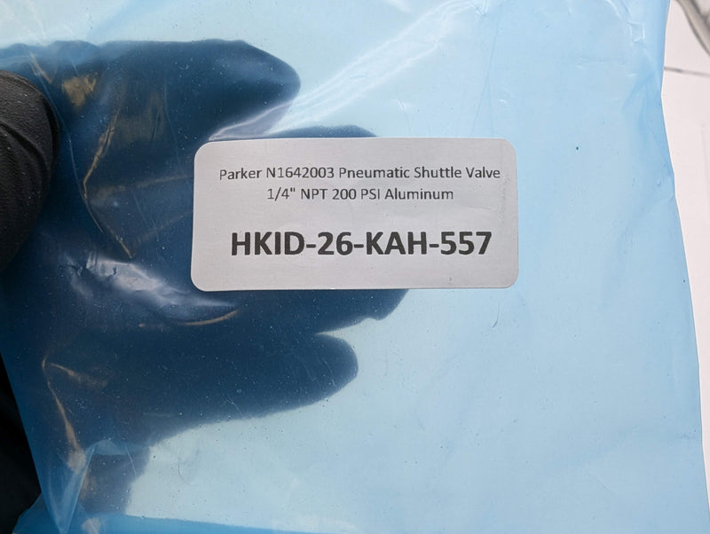 Parker N1642003 Pneumatic Shuttle Valve 1/4" NPT 200 PSI Aluminum