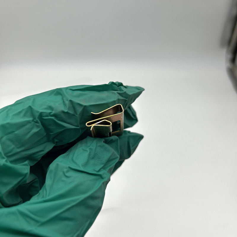 AMC Jeep 8935002250 Clip for Exterior Body Mouldings Group 26.032 OEM NOS Loose 8