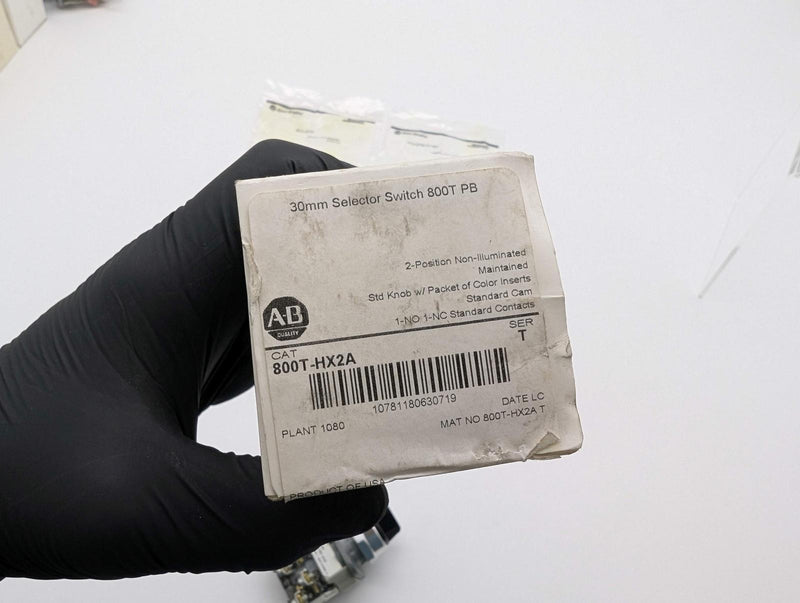 Allen-Bradley 800T-HX2A Selector Switch 2 Position w/ Color Inserts 1-NO 1-NC