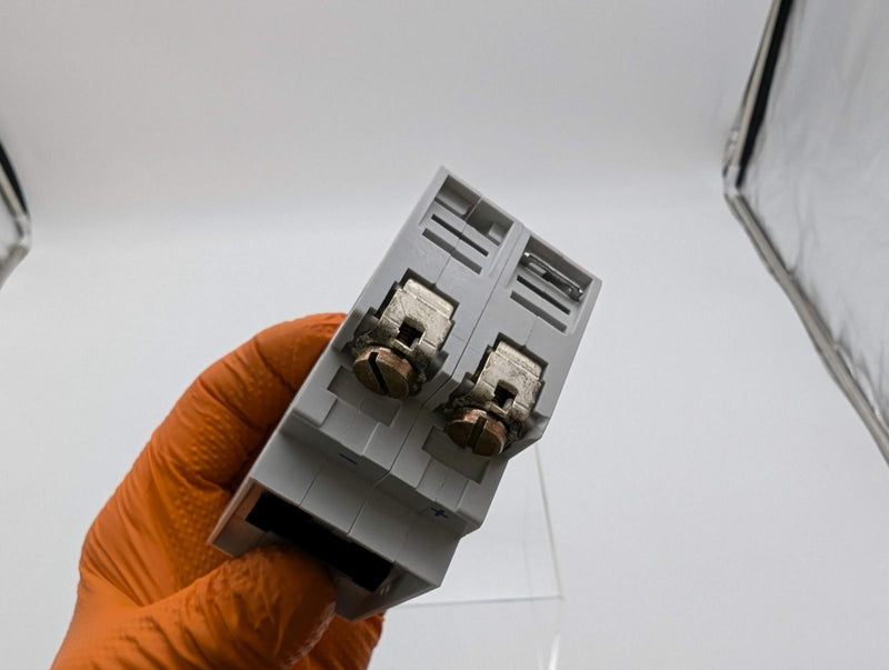 Siemens 5SN8-G10A Circuit Breaker 10A 220V Double Pole MCCB 3