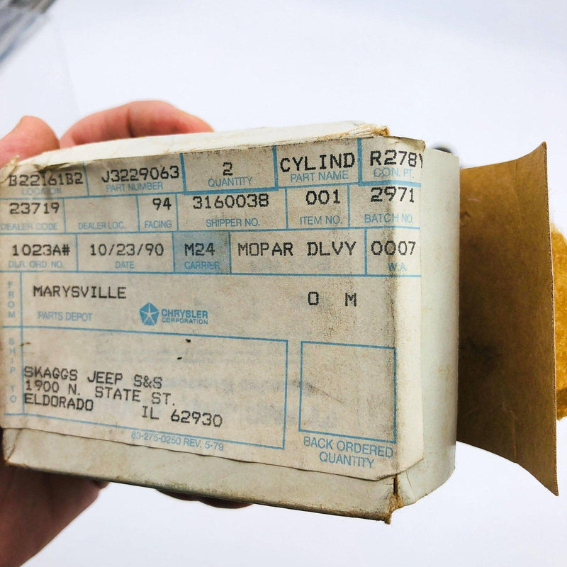 Mopar 3229063 Wheel Cylinder Drum Brakes OEM New Old Stock NOS Open 12